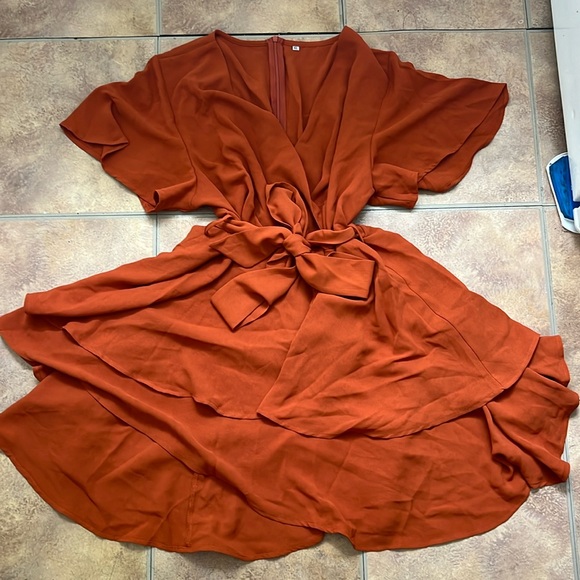 Rust dress - Picture 1 of 1